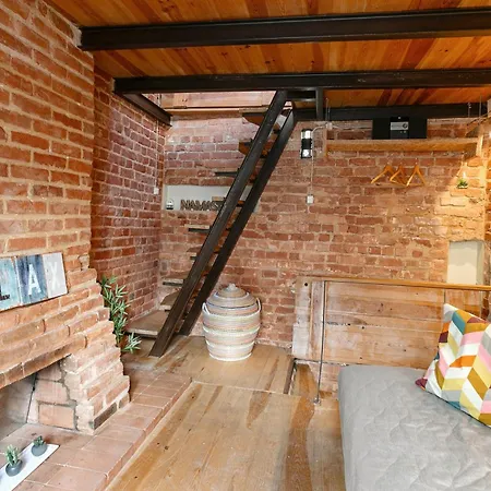 Brick House * Nazaré