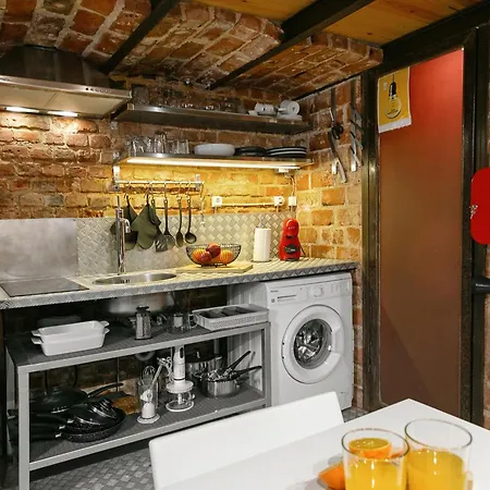 Brick House شقة